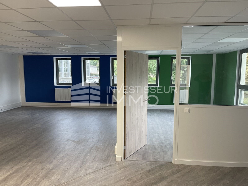Location Bureau de 162 m² Avon Ouest
