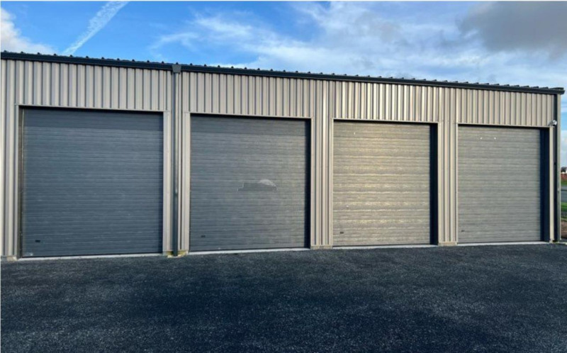Location Local d'activités de 2450 m² Moret-Loing-et-Orvanne