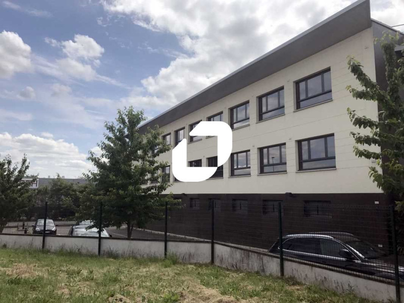 Location Bureau de 1388,14 m² Chanteloup-les-Vignes La Plaine