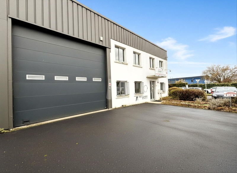 Location Local d'activités de 319 m² Saint-Michel-sur-Orge Montatons