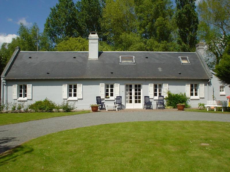 AVANT DE LA MAISON
