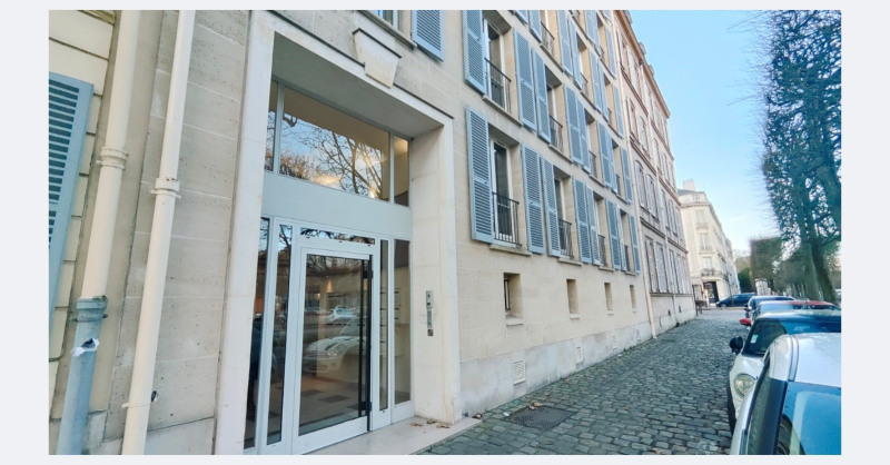 Location Bureau Versailles