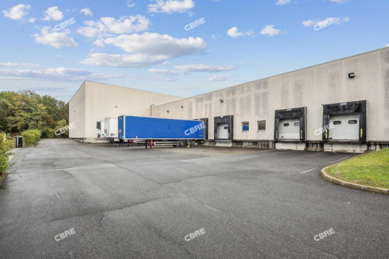 Location Entrepôt de 6555 m² Villebon-sur-Yvette Centre Ville