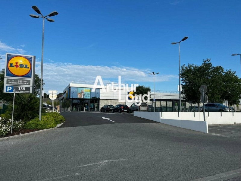Location Local commercial Roquebrune-sur-Argens