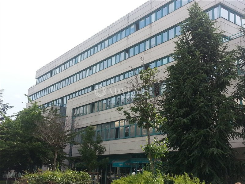 Location Bureau de 938 m² Massy Place de France