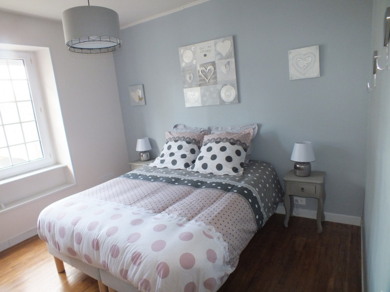 CHAMBRE 1 AVEC LIT 160X200, rénovée