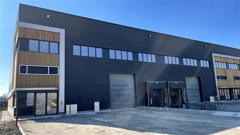Vaires Sur Marne L'entrepôt De La Honte