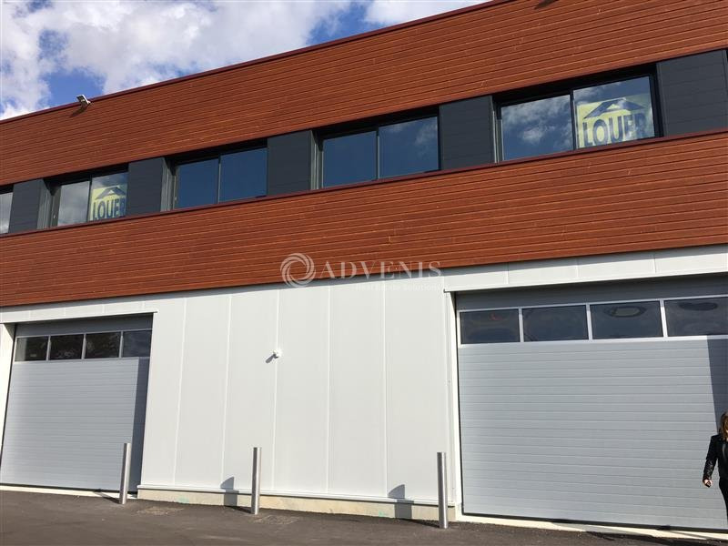 Location Local d'activités de 300 m² Bois-d'Arcy Bois de la Couronne
