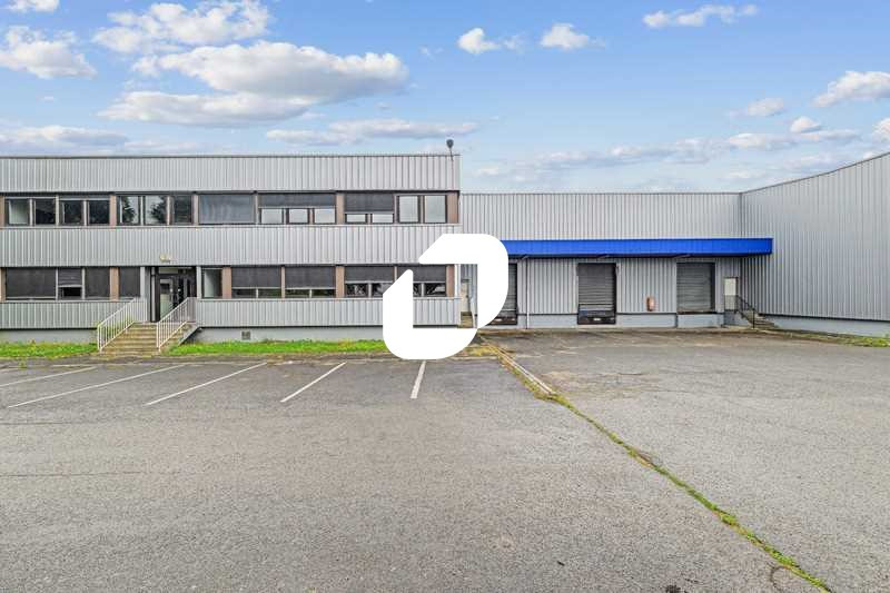 Location Local d'activités de 2280 m² Louvres Nord
