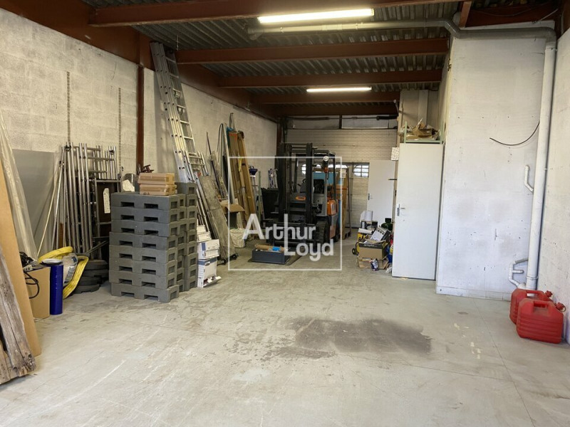 Location Local d'activités / Entrepôt Lisses
