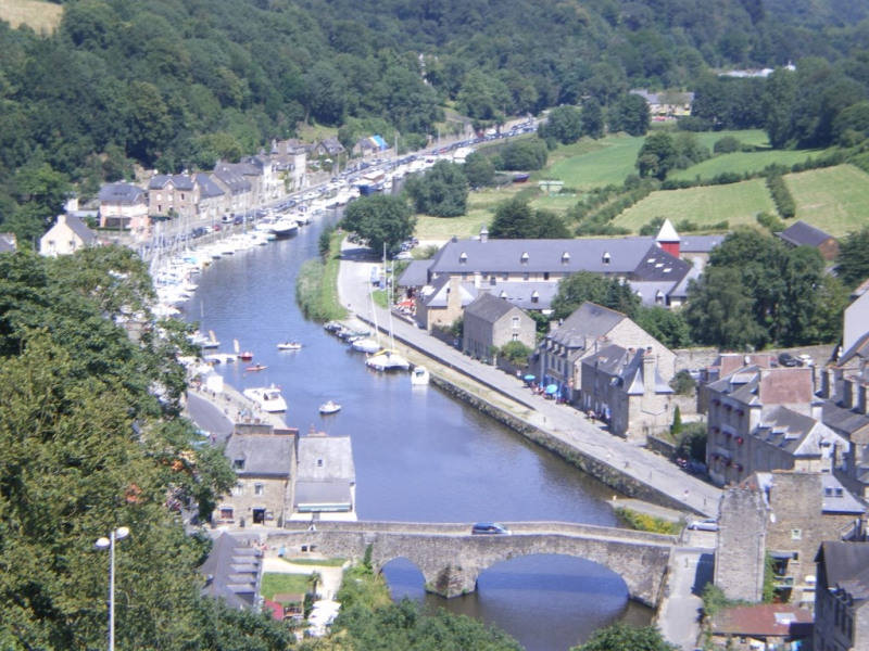 Vue surle port de Dinan