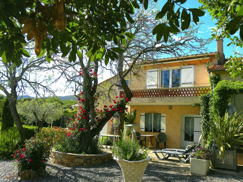 Gite De Vacances A Grimaud En Provence Alpes Cote D Azur Pour 3
