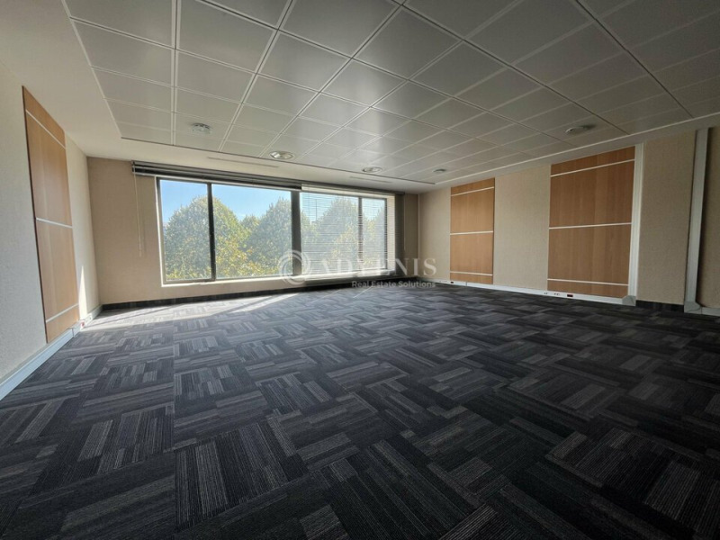 Location Bureau de 57,5 m² Lieusaint Centre Est