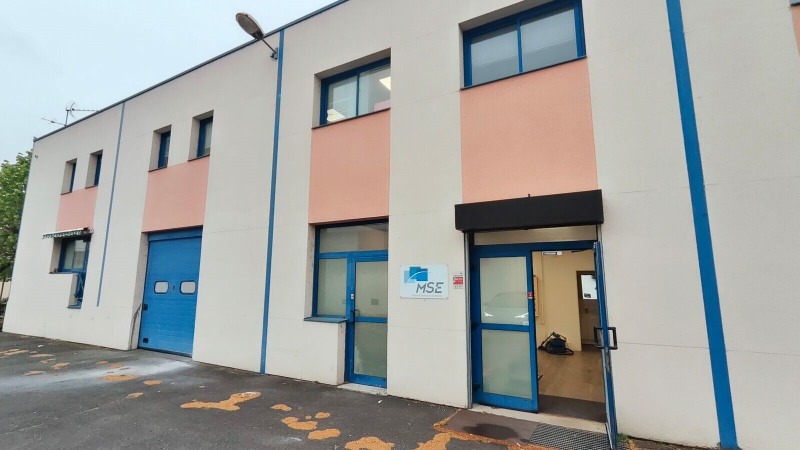 Location Local d'activités de 154 m² Choisy-le-Roi Gondoles Nord I