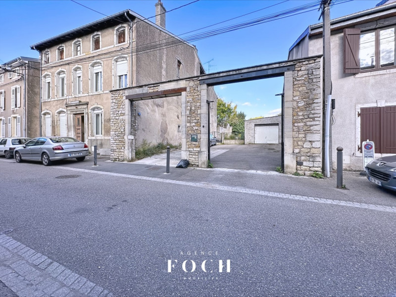 Immeuble 2 étages 275 m²