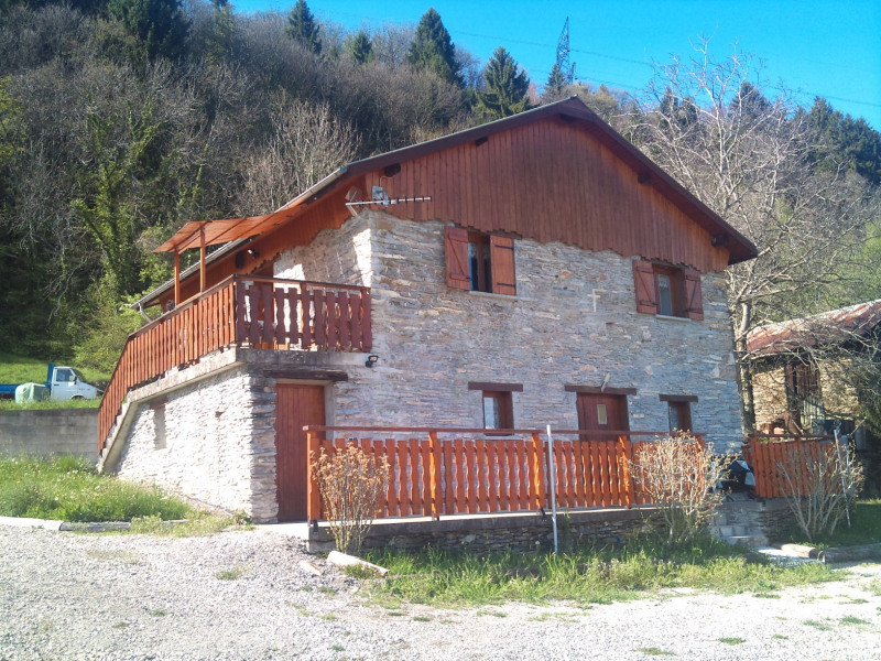 CHARMANTE MAISON AU CALME AU COEUR DU VAL GELON