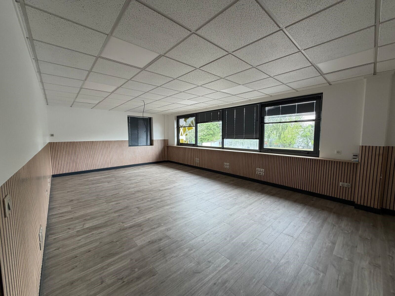 Location Bureau de 999 m² Herblay Les Bellevues-Les Buttes Blanches