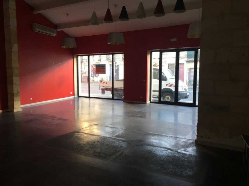 Location Local Commercial Bordeaux Gironde 33 180 M² Référence N