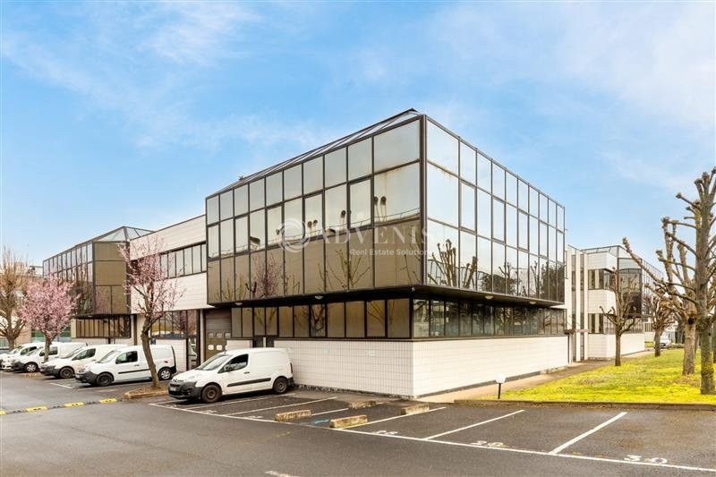 Location Bureau de 1937 m² Nanterre Petit Nanterre