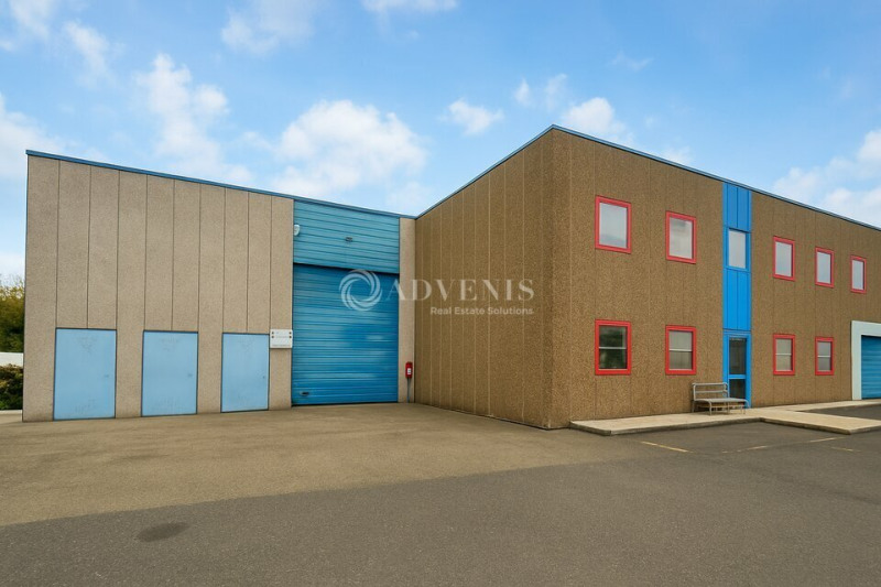 Location Local d'activités de 692 m² Argenteuil Val d'Argent Nord