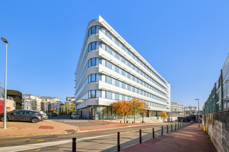 Location Bureau de 5034 m² Ermont Ermont Eaubonne