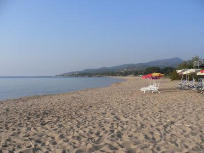 Maison De Vacances à Sari Solenzara En Corse Pour 4 Pers