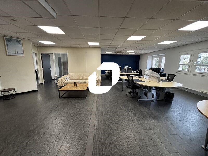 Location Bureau de 249,23 m² Ris-Orangis Centre
