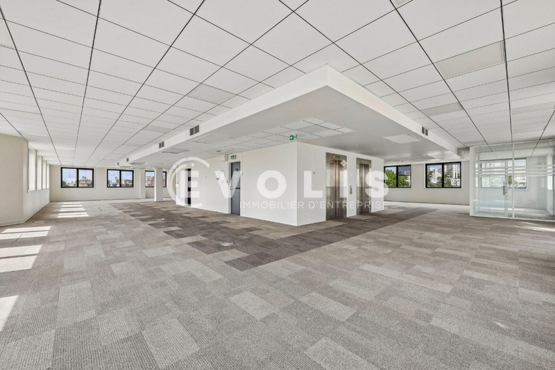 Location Bureau de 1193 m² Cachan Cité Jardins