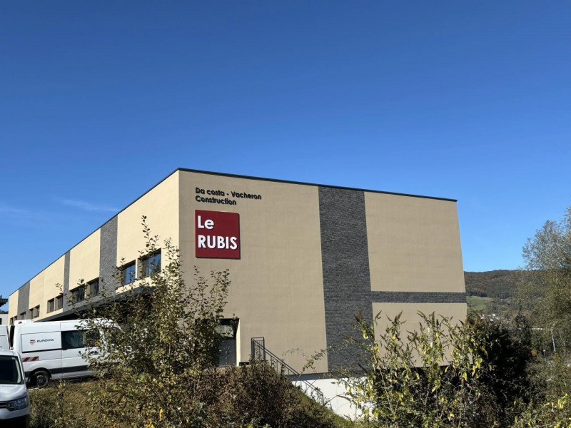 Location Local d'activités / Entrepôt Poisy