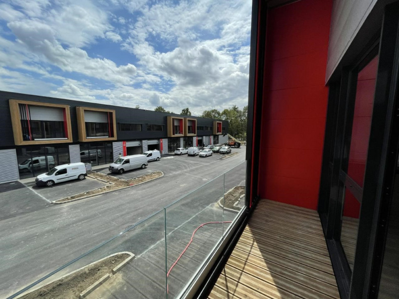 Location Local d'activités Éragny (95) de 850 m² dispo immédiate