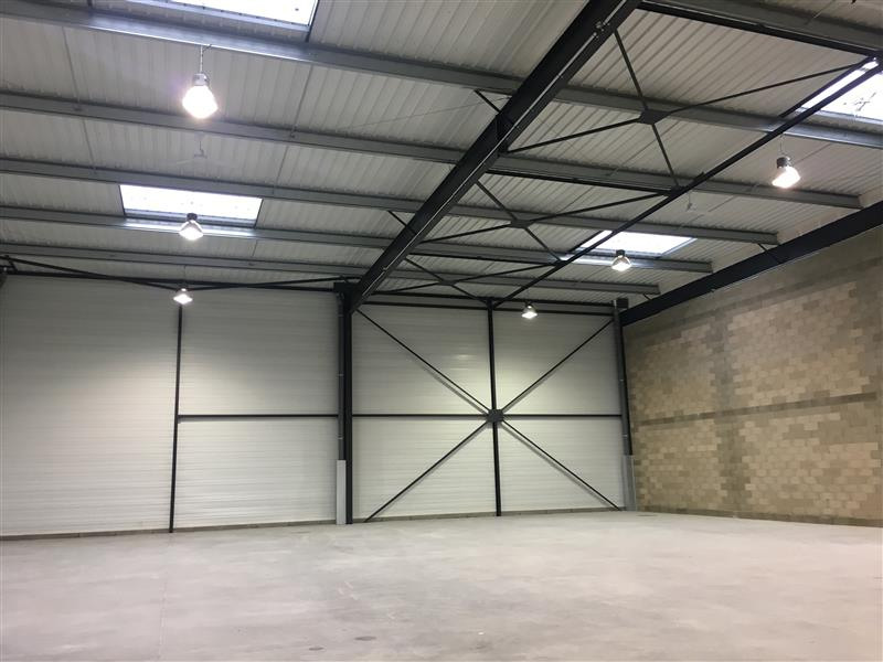 Location Entrepôt de 442 m² Saint-Cyr-l'École