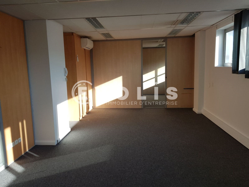 Location Bureau de 262,5 m² Champigny-sur-Marne Quatres Cités-Simonettes-ZI