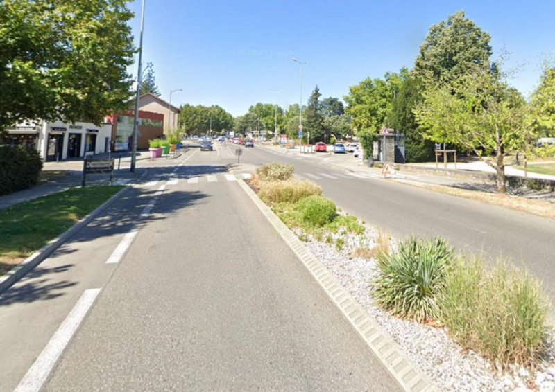 Vente Local commercial Valleiry