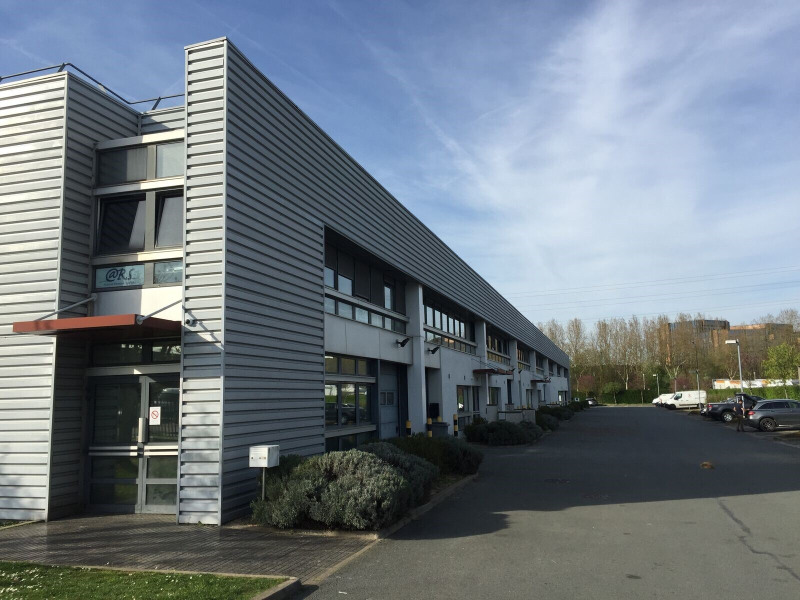 Location Local d'activités de 527 m² Trappes Camus Cocteau
