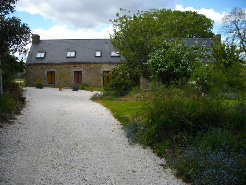 entrée dans un cadre champêtre serein