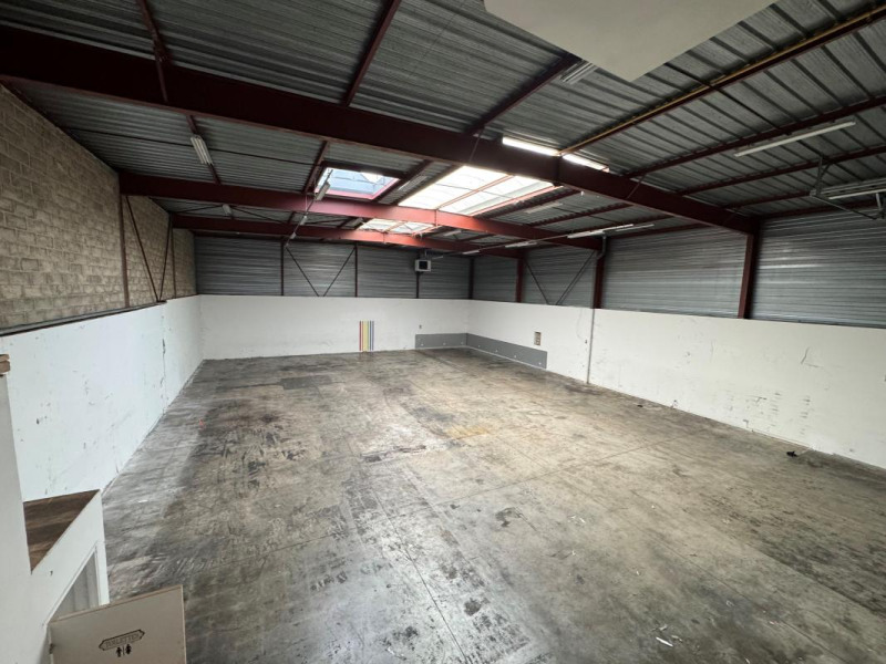Location Entrepôt de 544 m² Méry-sur-Oise Soignolles