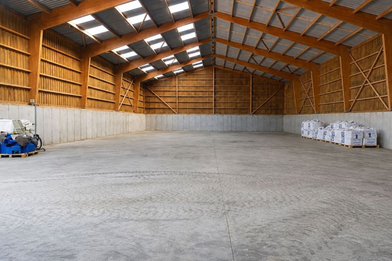 Location Entrepôt de 1000 m² Morainvilliers