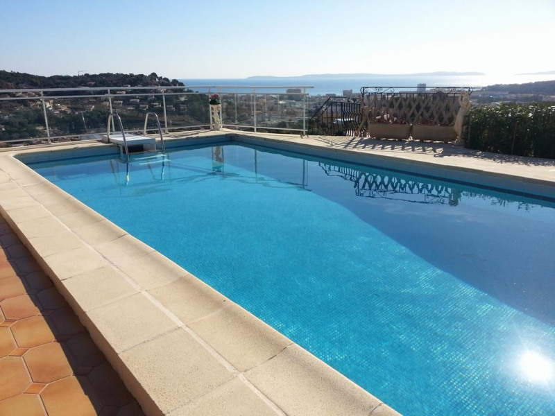 Appartement De Vacances A Bormes Les Mimosas En Provence Alpes Cote D Azur Pour 4 Pers 36m Amivac Com