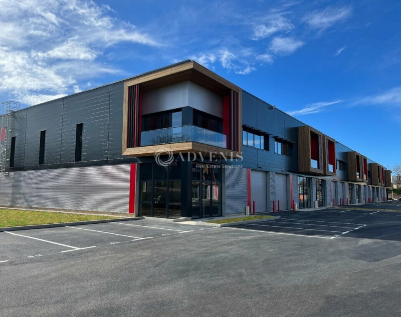 Location Local d'activités de 7785 m² Avrainville