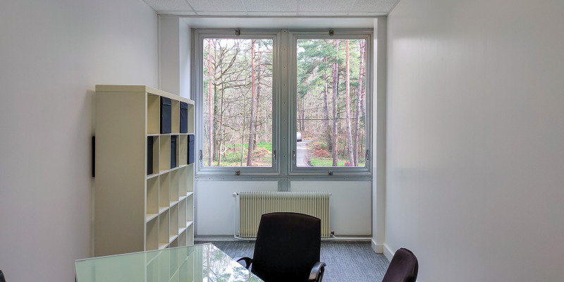 Location Bureau de 29 m² Gif-sur-Yvette