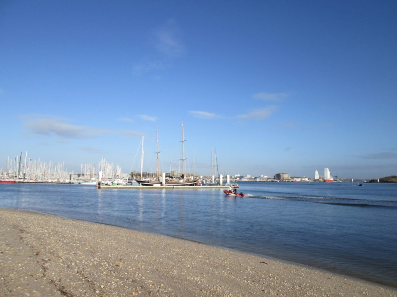 plage à 50m de la maison