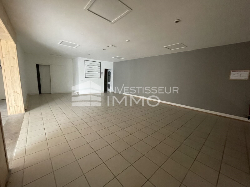 Location Local commercial de 240 m² Roissy-en-Brie Sud-Champs-Forêt