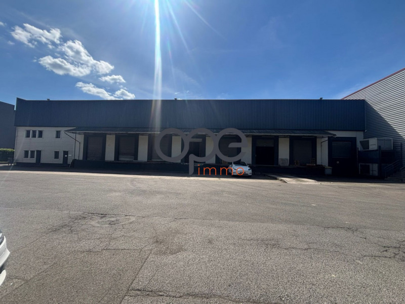 Location Entrepôt de 2100 m² Gonesse