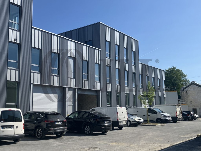 Location Local d'activités de 5314 m² Argenteuil Orgemont-Bellevue