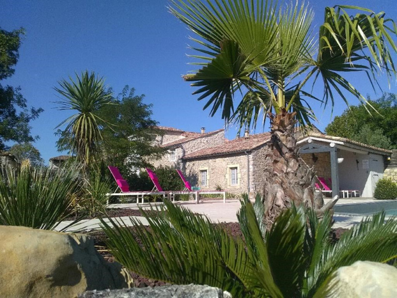 Gite De Vacances A Uzes En Languedoc Roussillon Pour 14 Pers 260m Amivac Com