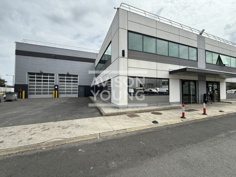 Location Local d'activités de 1200 m² Gennevilliers Gresillons