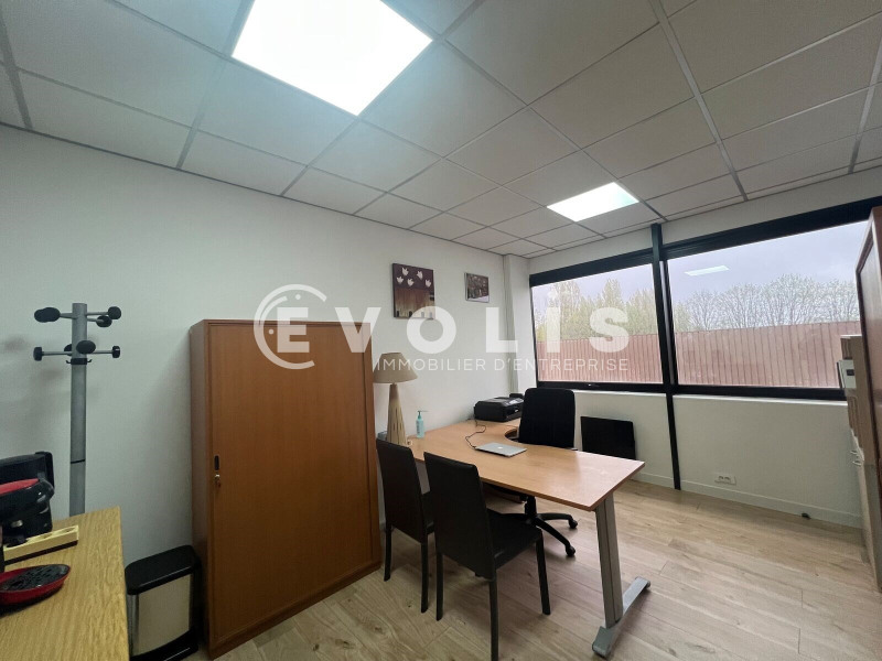 Location Bureau de 85 m² Villebon-sur-Yvette Les Casseaux