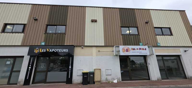 Location Local commercial de 240 m² Roissy-en-Brie Sud-Champs-Forêt