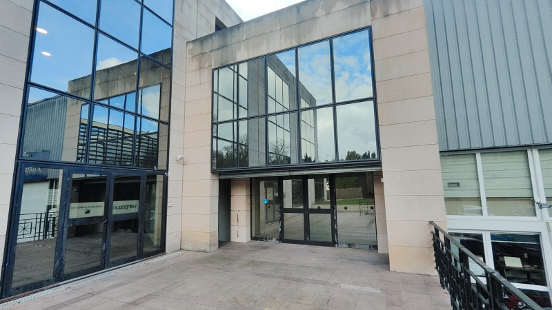 Location Bureau de 188 m² Viroflay Rive Droite