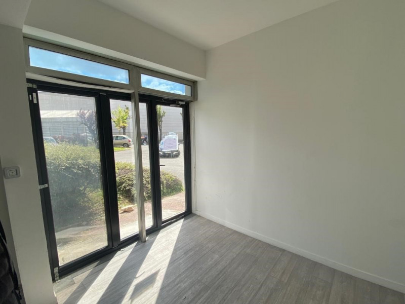Location Bureau La Courneuve (93) Waldeck Cachin de 175 m² dispo immédiate